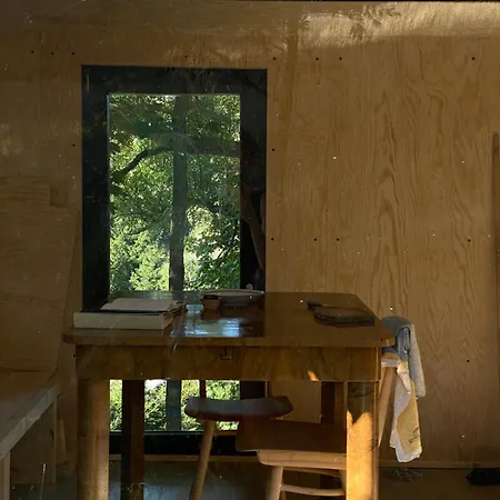럭셔리텐트 Maringotka Wuthering Heights Petrovice (Usti nad Labem)